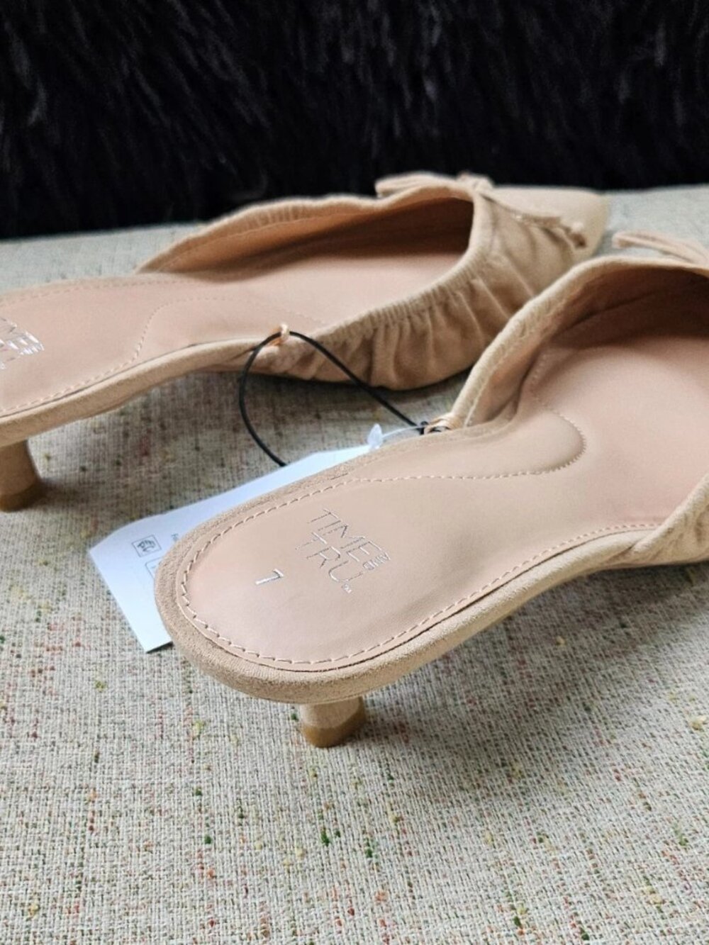 Time & Tru Women Sandal Shoe Fabric Suede Upper Pump Heel Size 7 NWT - Picture 4 of 9